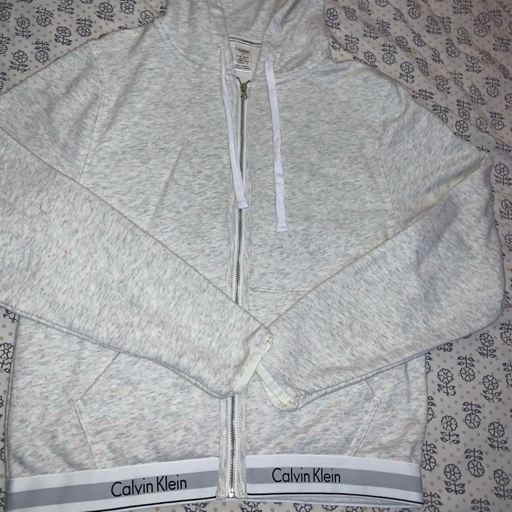 Calvin Klein joggers top